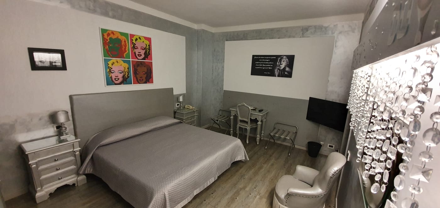 Admiral-Hotel-Room-31