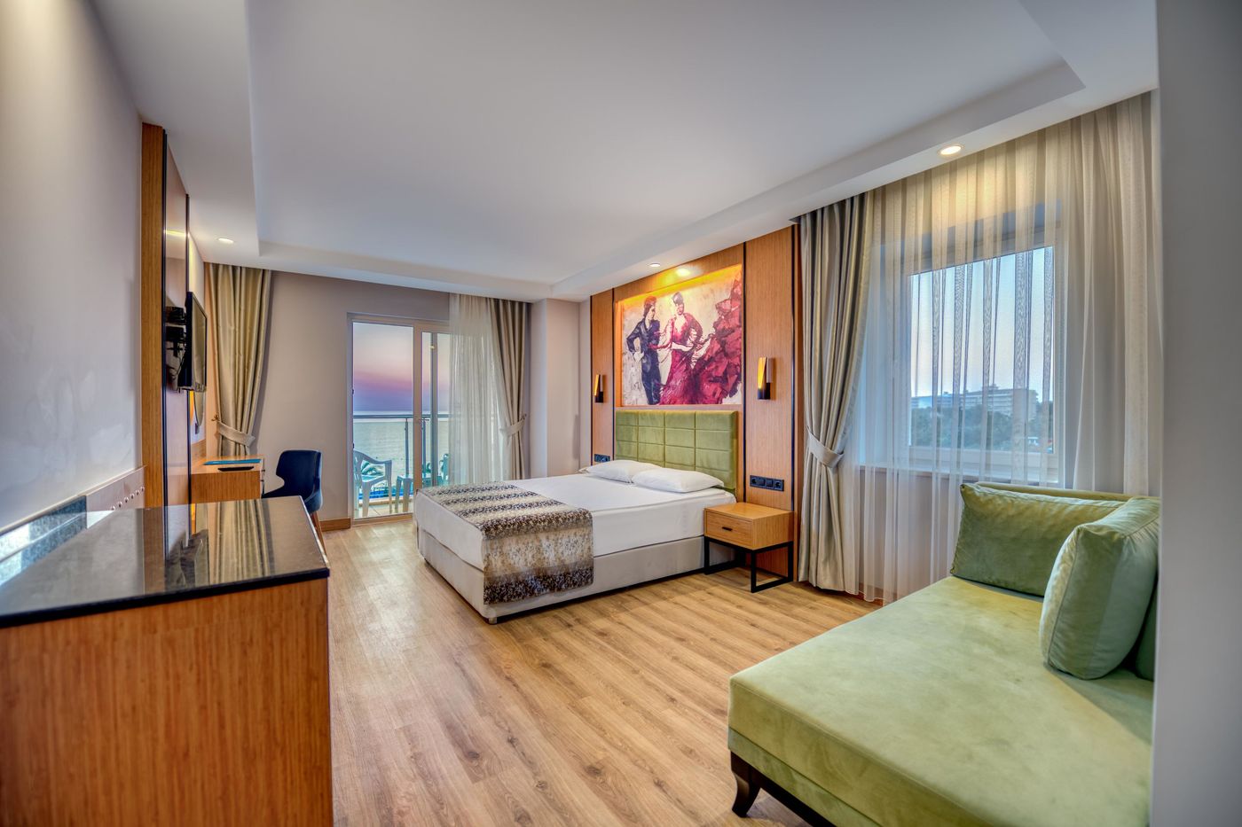 Sealife-Buket-Beach-Hotel-Room-32