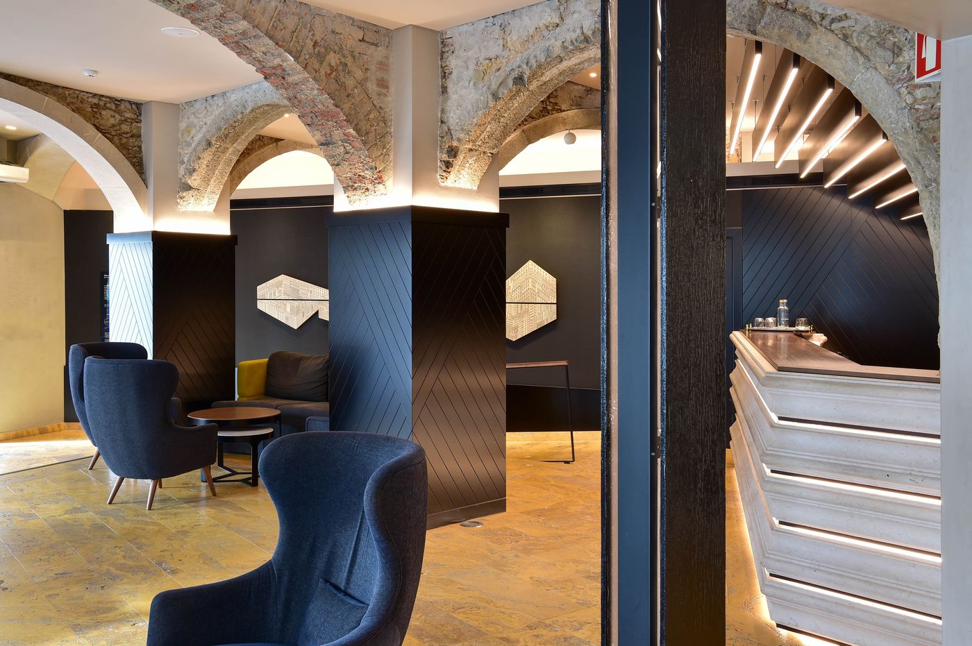 My-Story-Hotel-Tejo-Lobby-3