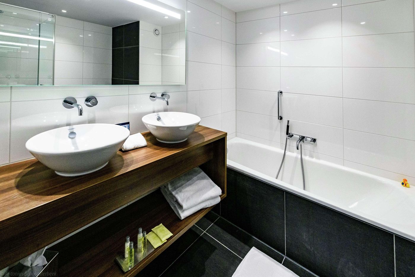 DoubleTree by Hilton Royal Parc Soestduinen-Netherlands-Soestduinen-Room-6