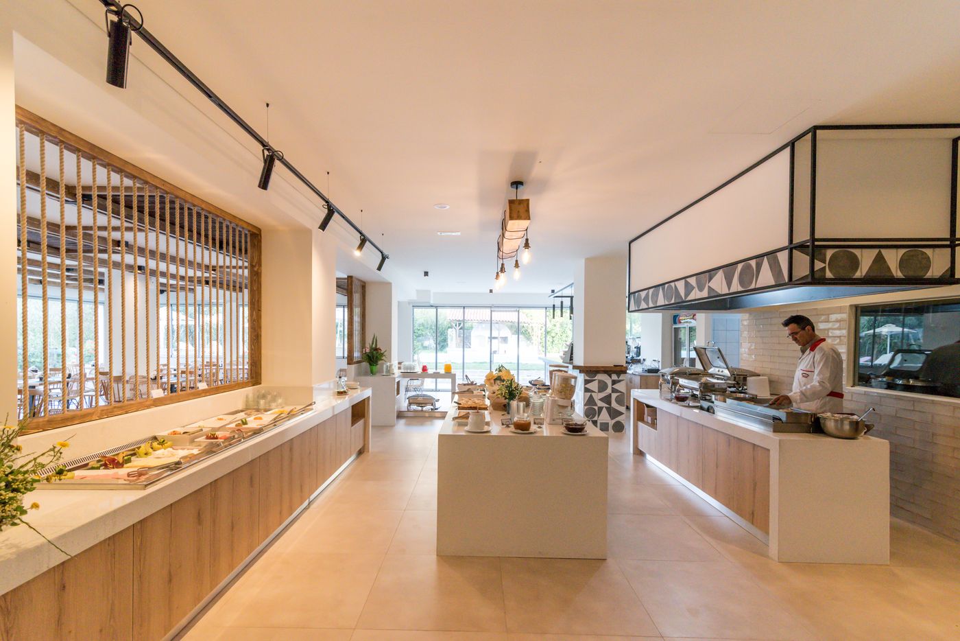 Matala-Bay-Restaurant-34