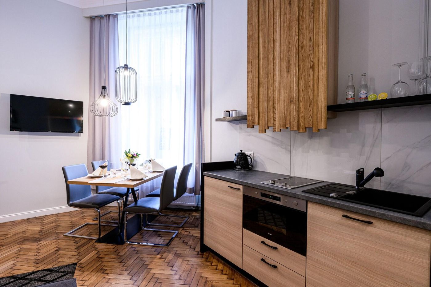 Arts-Apartments-Room-56