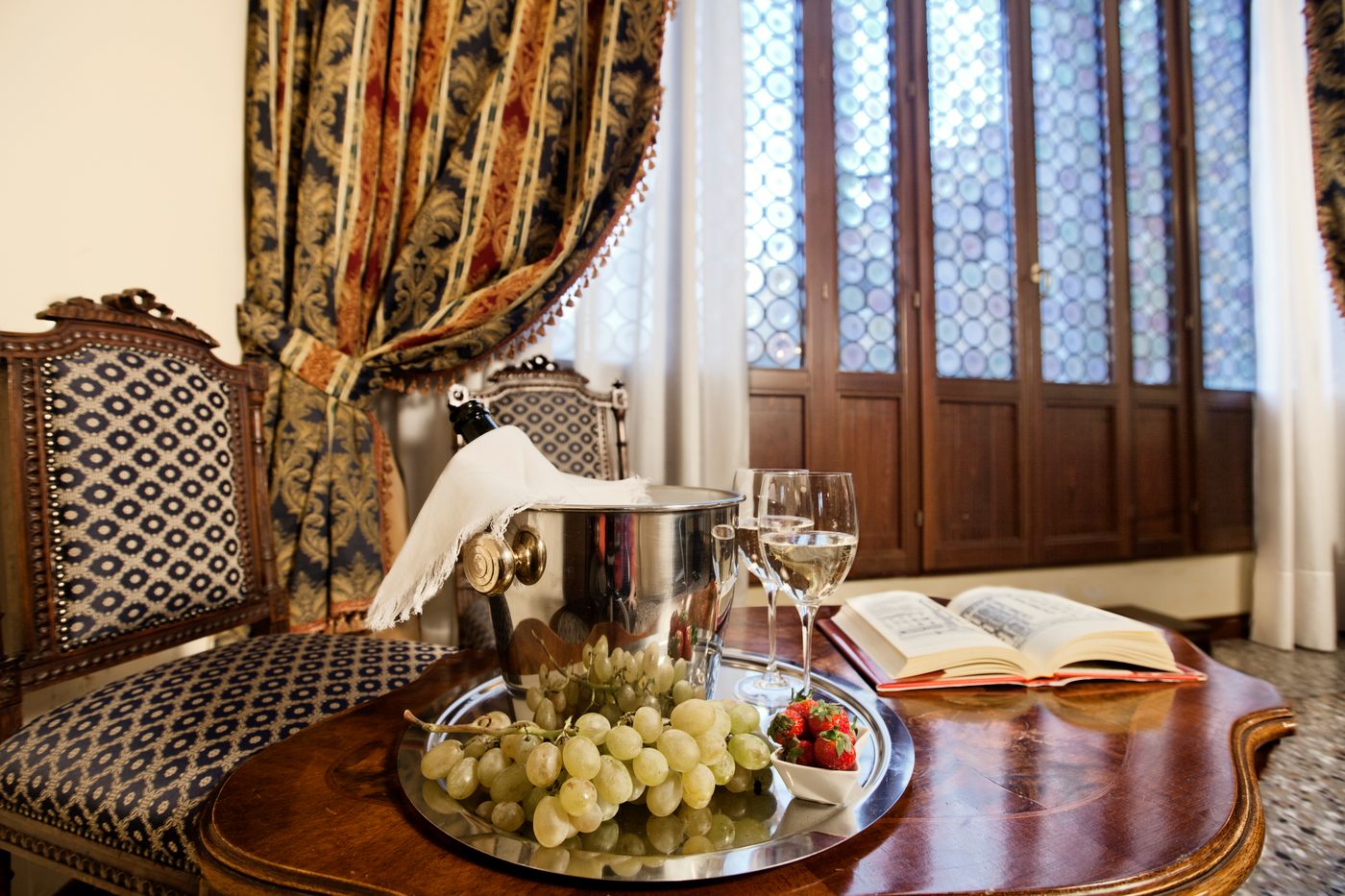 Ca'Bragadin-Italy-Venezia-Lobby-6