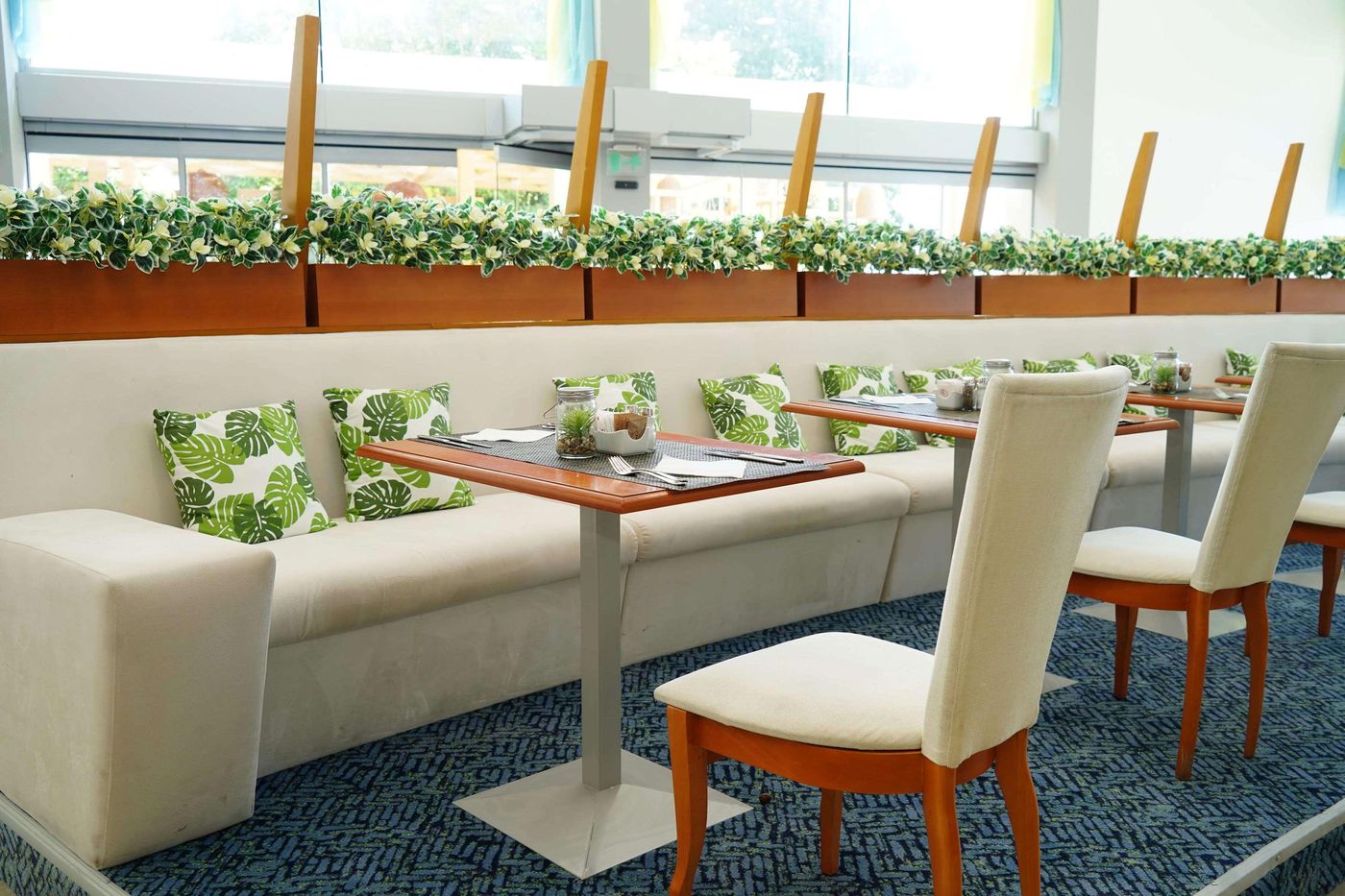 Hotel-Marina-Palace-Affiliated-by-Melia---Adults-Recommended-Restaurant-43