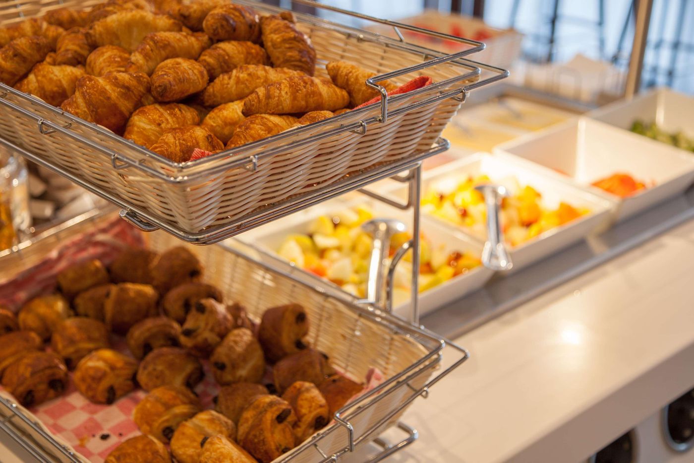 Hampton-By-Hilton-Amsterdam-City-Centre-East-Restaurant-45