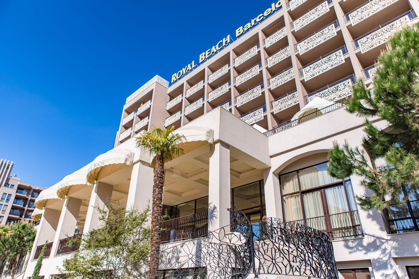 Barcelo-Royal-Beach-Terrace-11