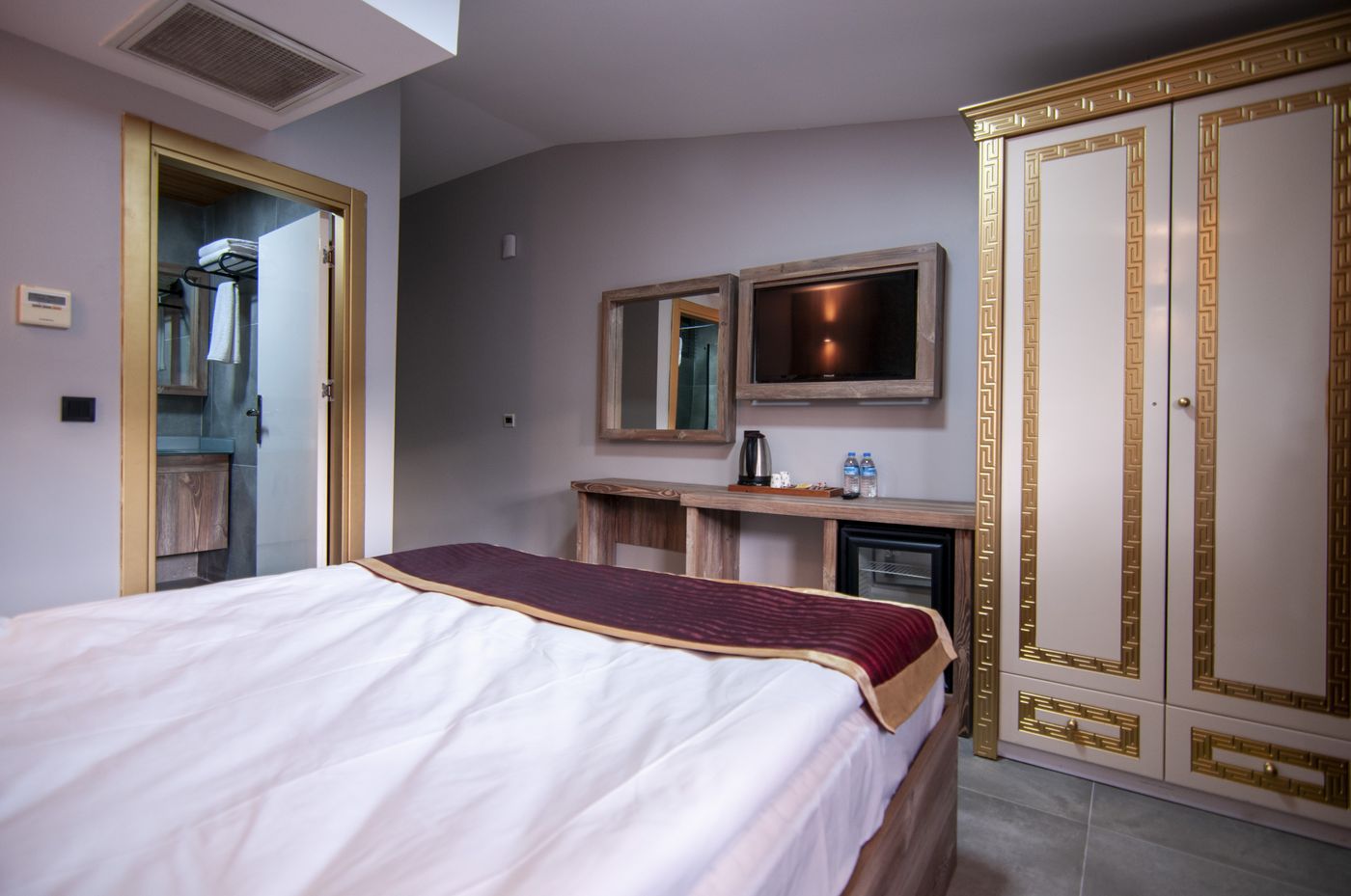 Vali Konak Hotel-Turkey-Istanbul-Room-9