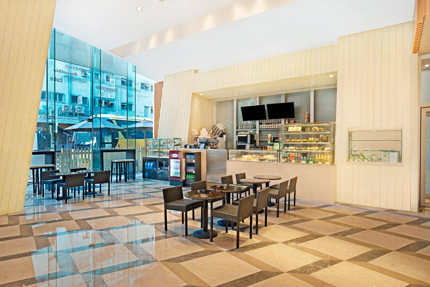 Harbour-Plaza-8-Degrees-Restaurant-6