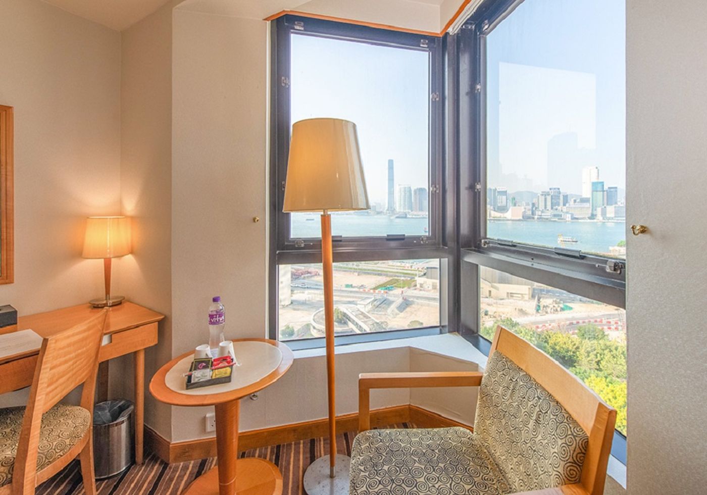 The-Harbourview-Hong-Kong-Room-20