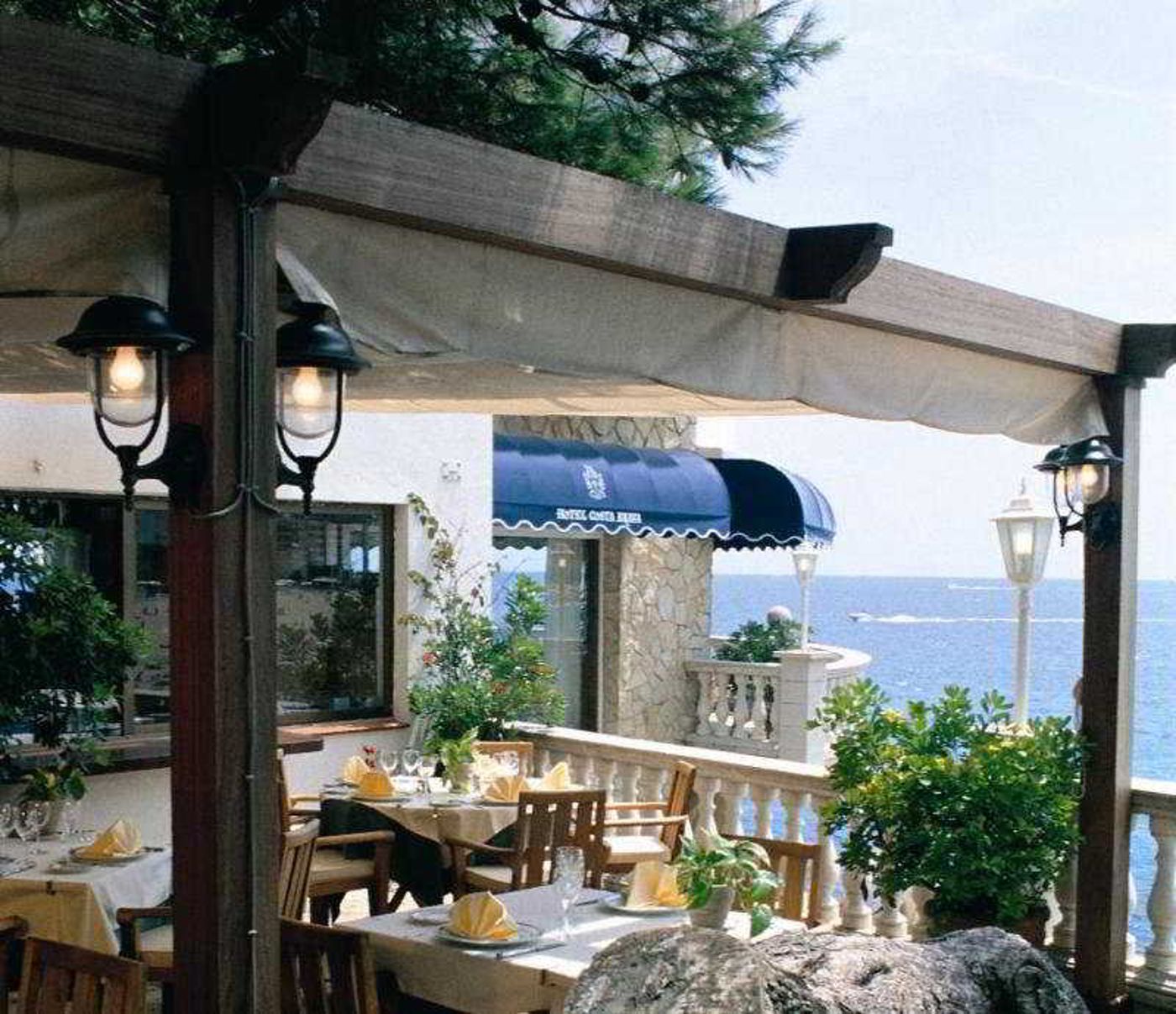 Costa-Brava-Restaurant-3