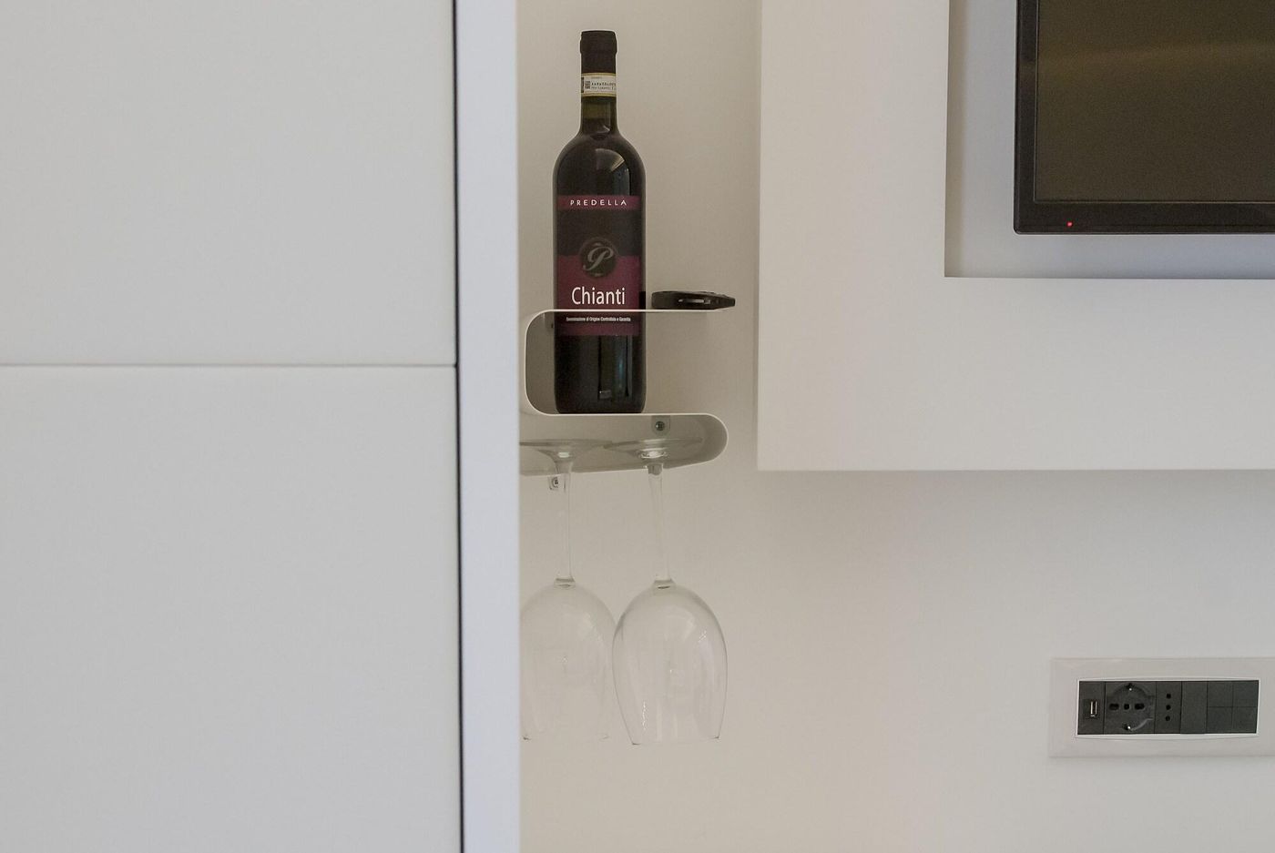 Vatican-Style-Lobby-33