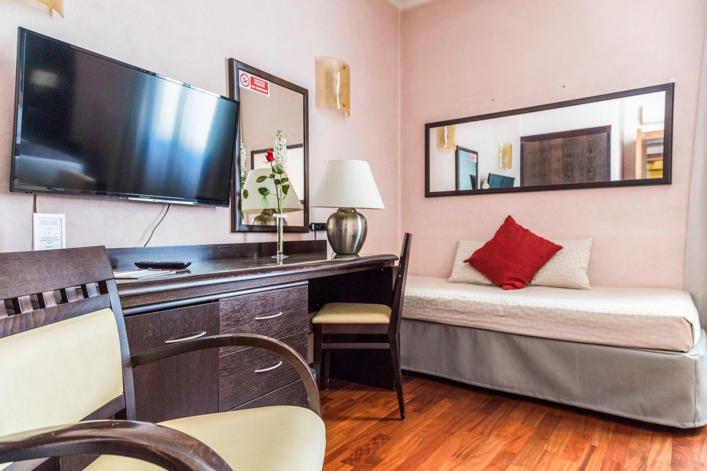 Giolli-Nazionale-Room-50