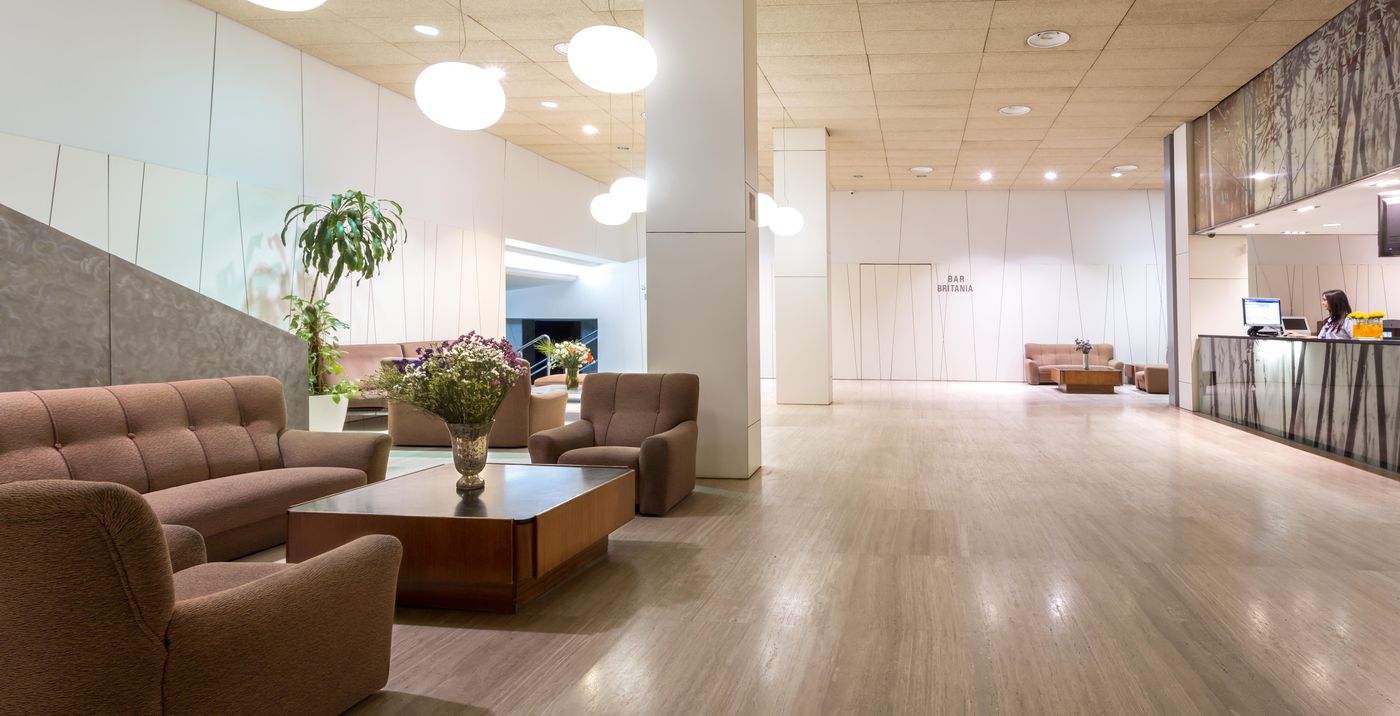 Hotel-Cavanna-Lobby-39