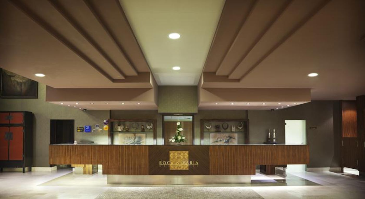 ADRIAN-Hoteles-Roca-Nivaria-Gran-Hotel-Lobby-54