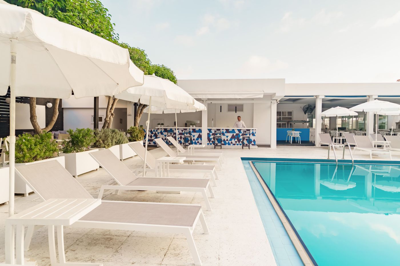 Diana-Palace-Hotel-Pool-13