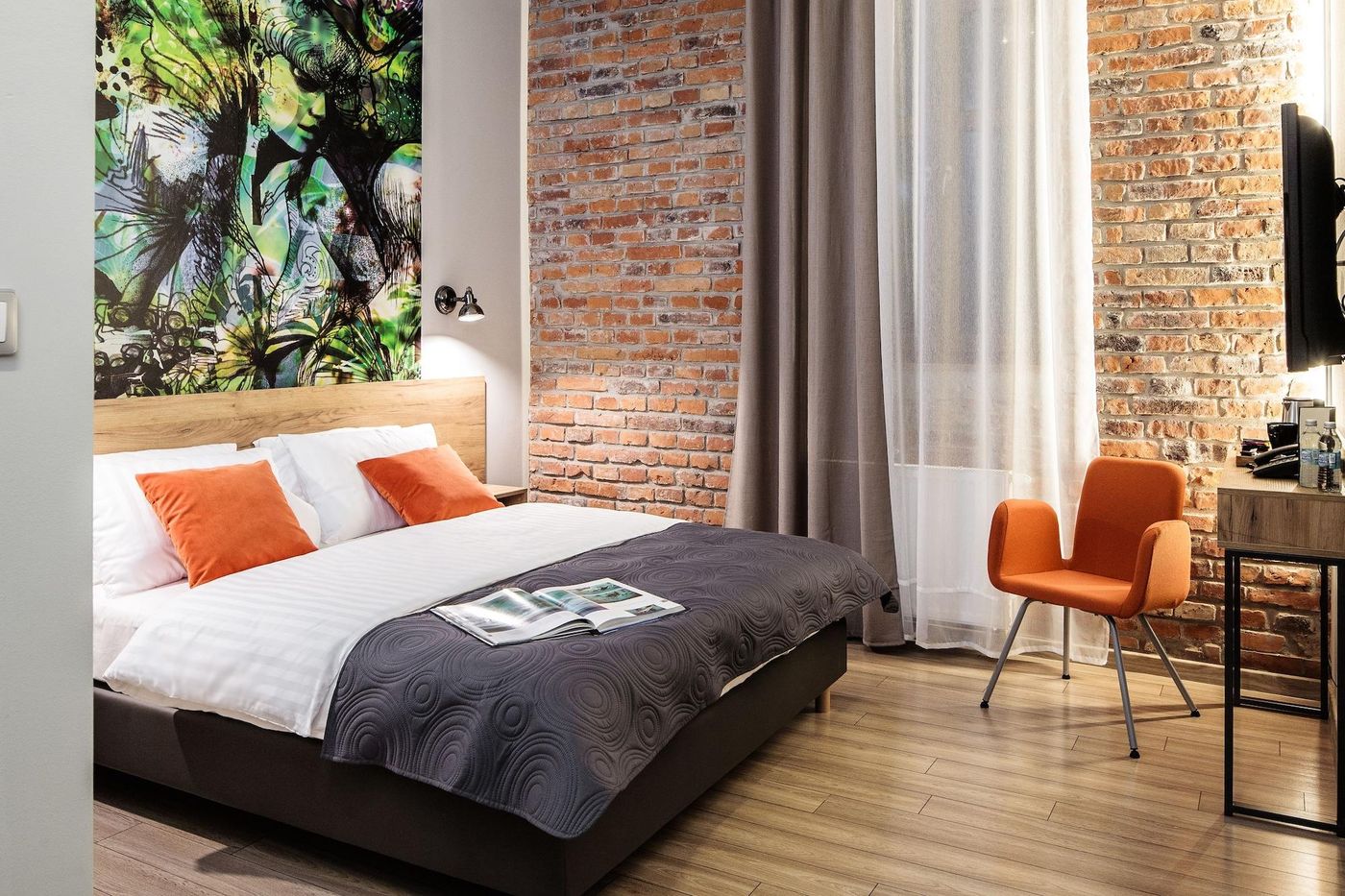 Art---Garden-Residence-Room-19