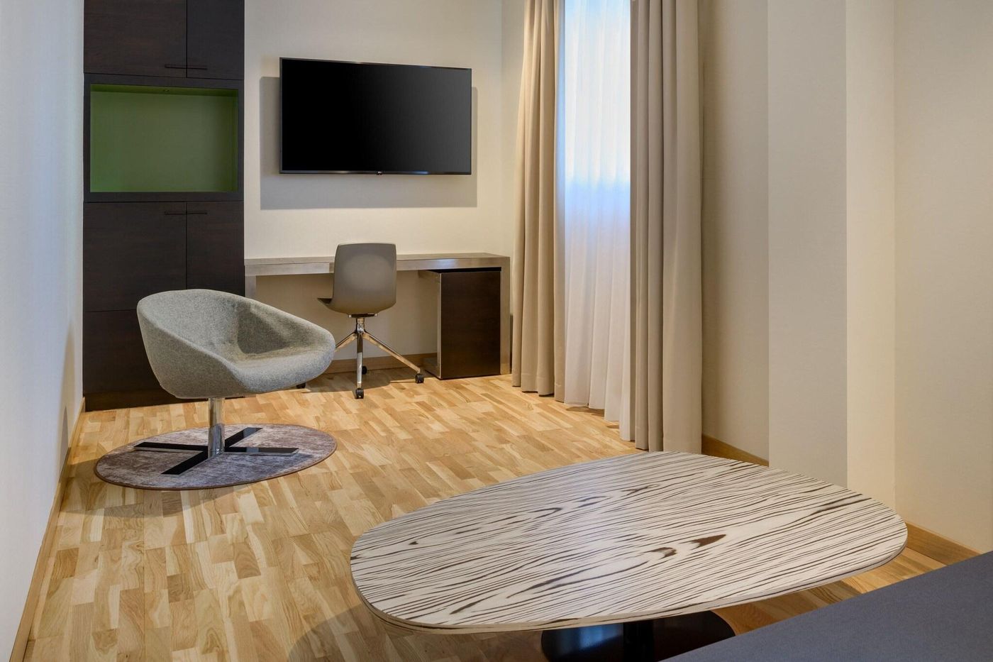 Ac-Hotel-By-Marriott-Milan-Sesto-Room-5