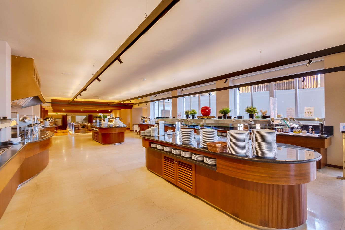 Falesia-Hotel---Adults-Only-Restaurant-40