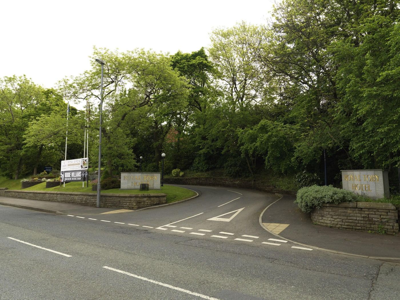 The Royal Toby Hotel-United Kingdom-ROCHDALE-General view-10