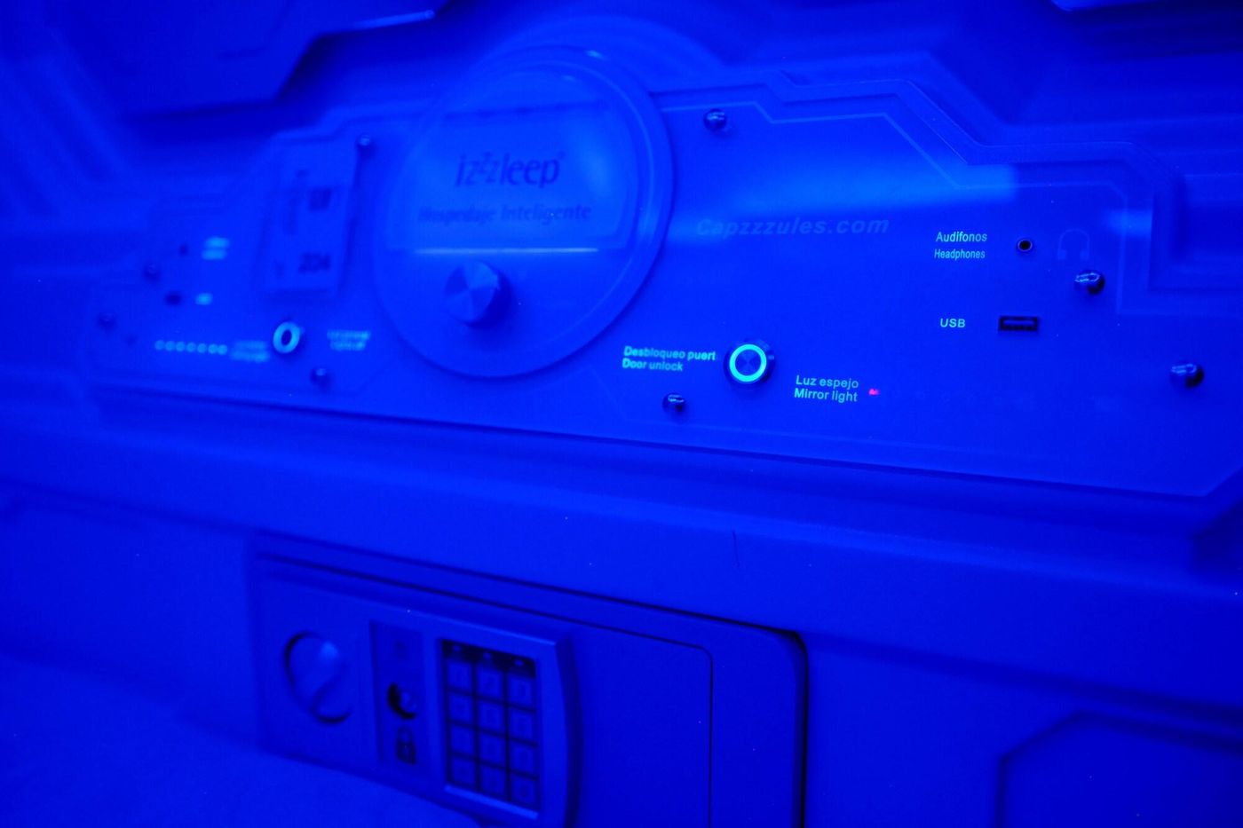 Izzzleep Aeropuerto Terminal 2-Mexico-MEXICO CITY-Room-9