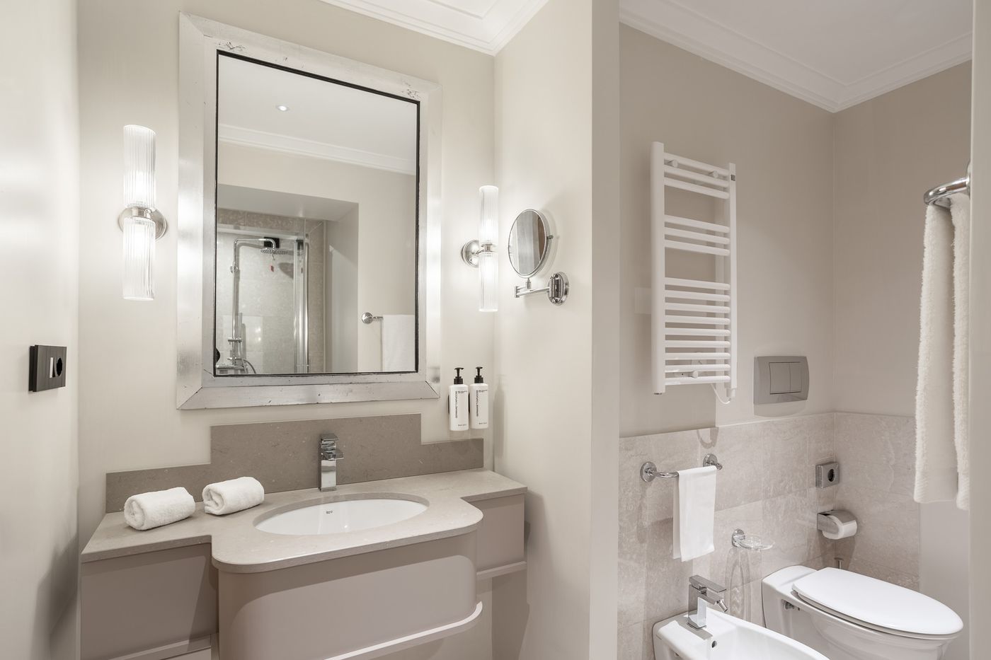 Capo-d-Africa---Colosseo-Room-25