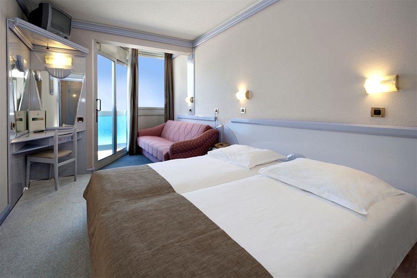 Hotel-Plavi-Plava-Laguna-Room-14