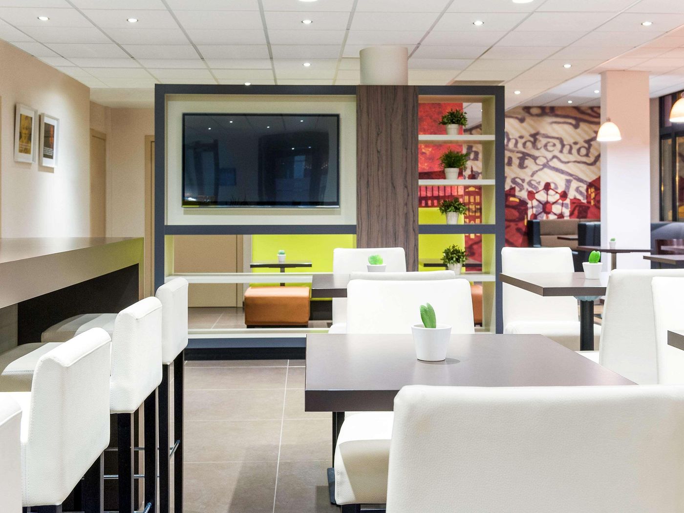 ibis-Styles-Brussels-Centre-Stephanie-Restaurant-9