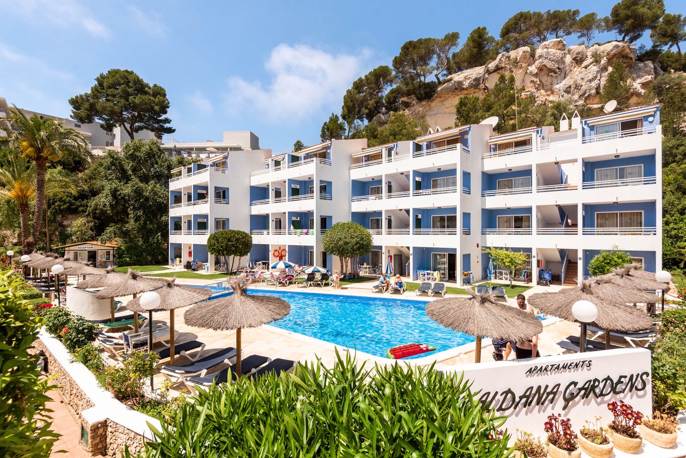 Galdana-Gardens-Apartments-Room-2