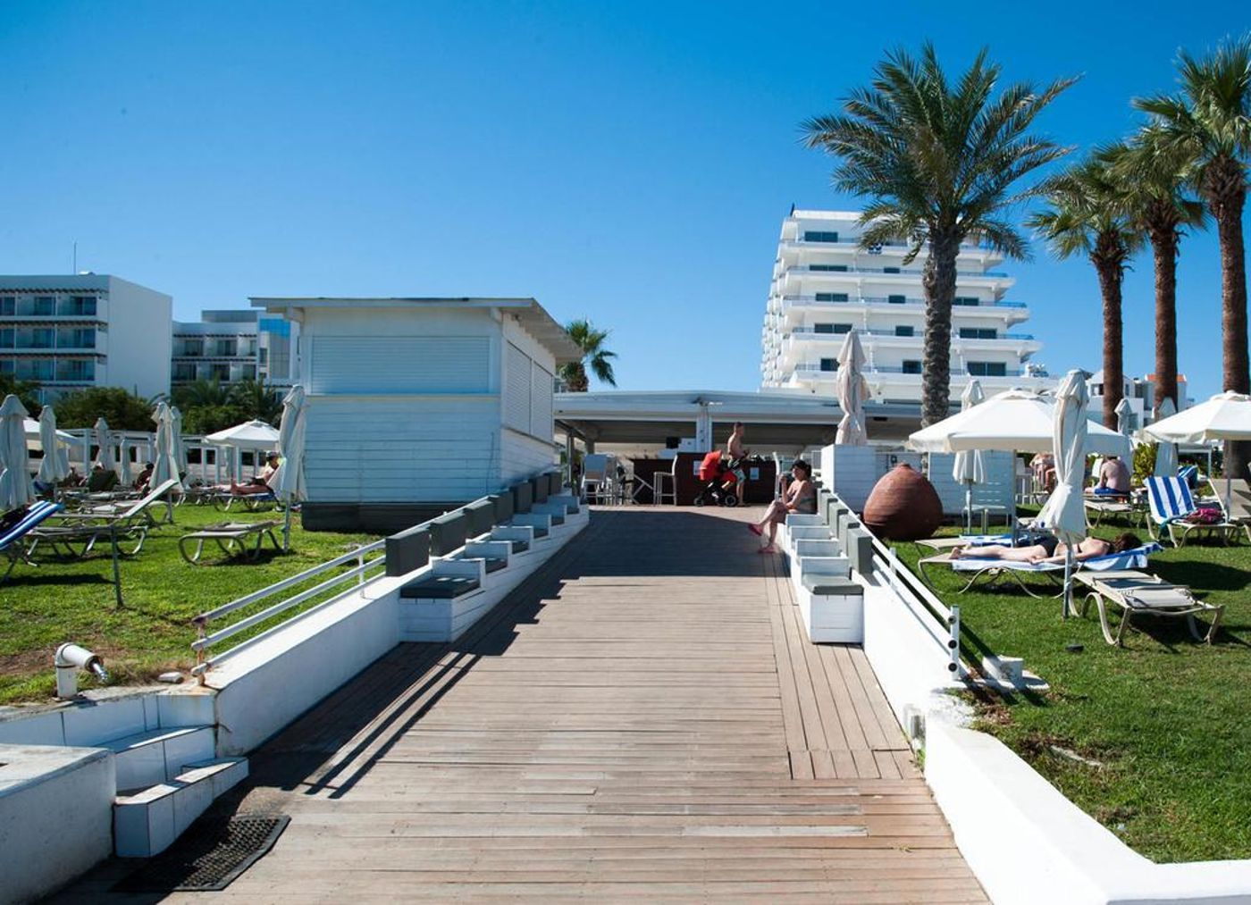 Tsokkos-Vrissiana-Beach-Hotel-General-view-8