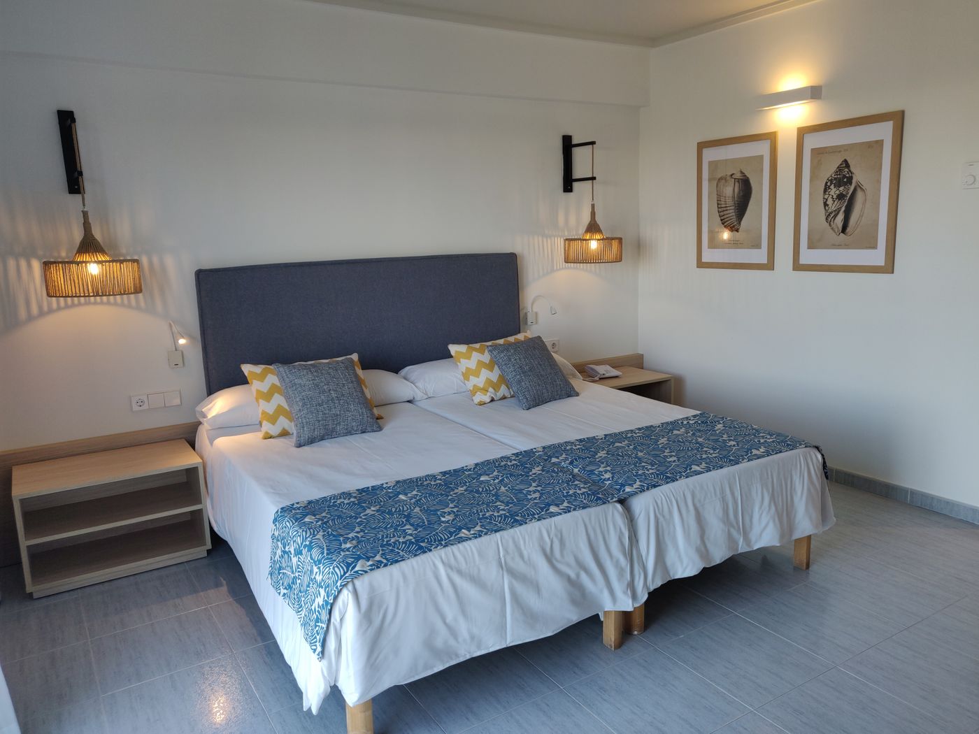 Cabogata-Garden-Room-28