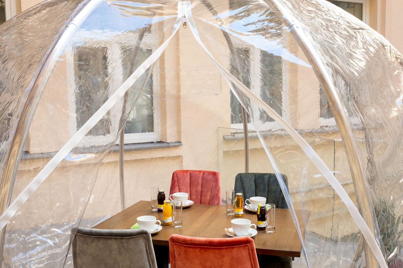 Mera-Hotel-Restaurant-18