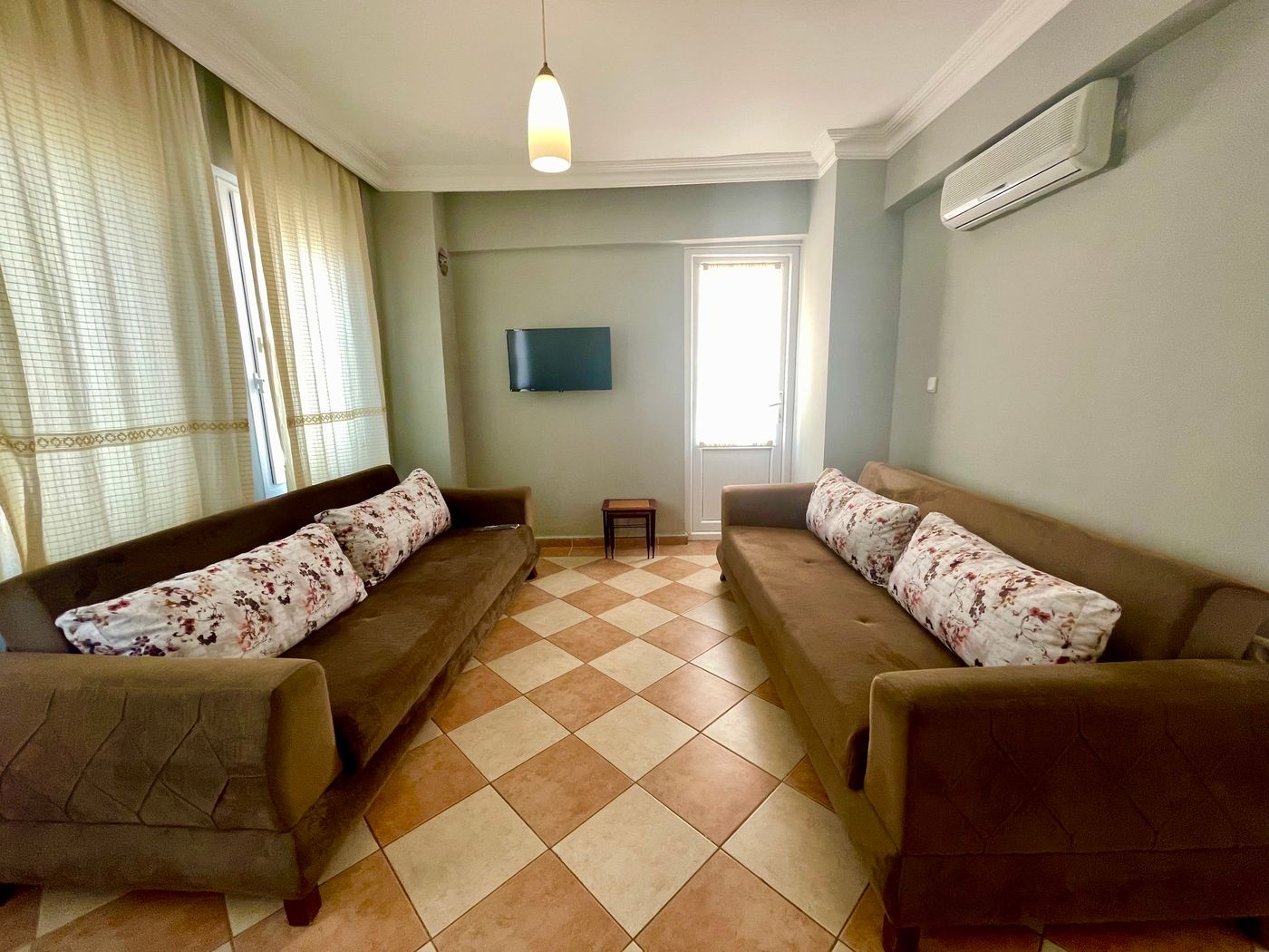 Mountain Valley Apartments 