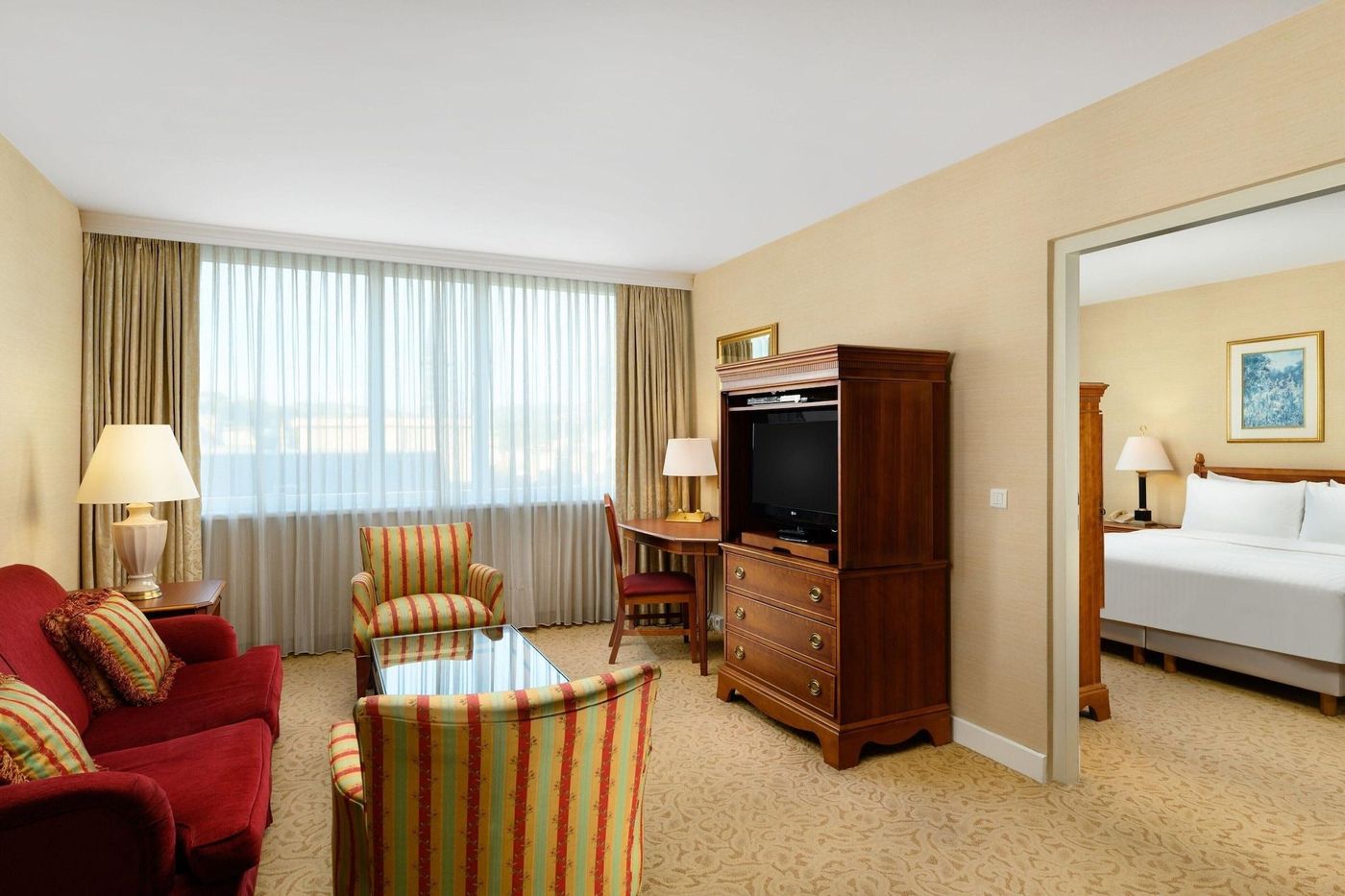 Millennium-Court-Marriott-Executive-Apartments-Room-5