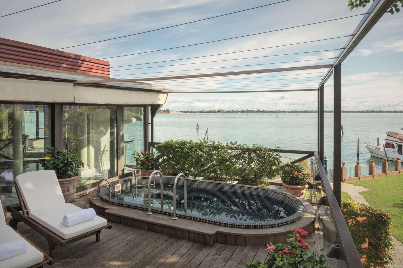 Hotel-Cipriani--A-Belmond-Hotel--Venice-Room-82