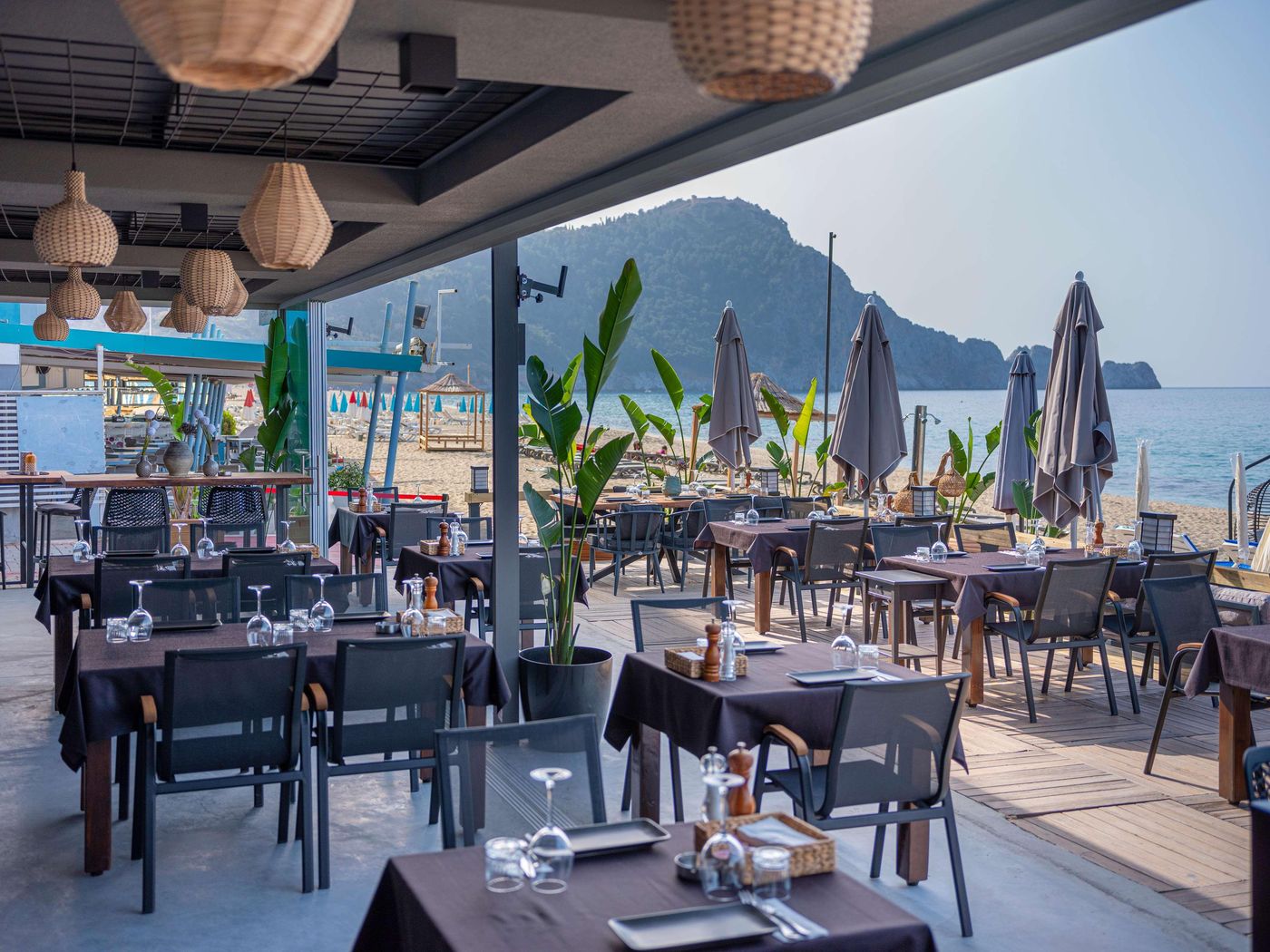 Royalisa-Palmiye-Beach-Hotel---Adults-Only-Restaurant-69