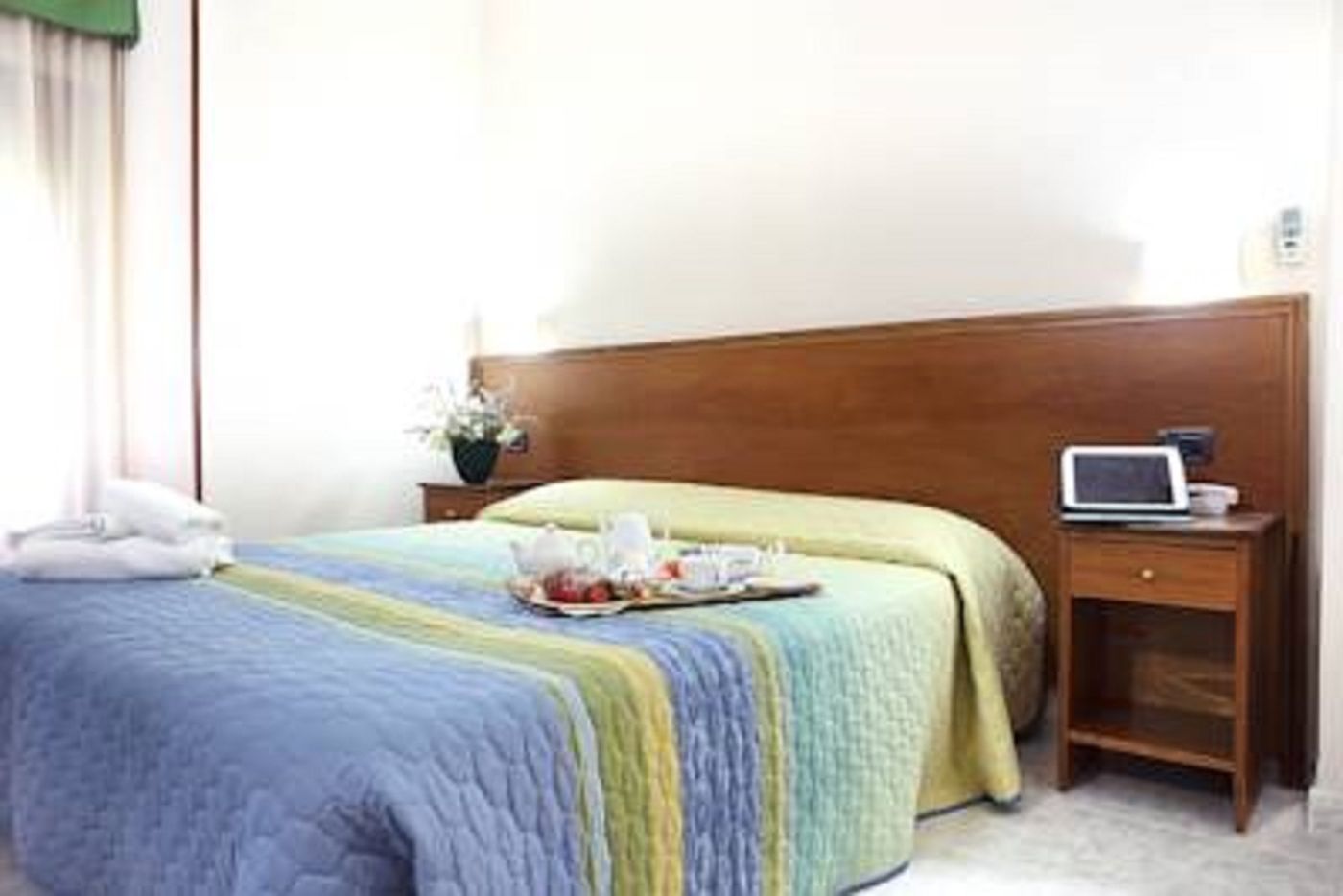 Pausania-Inn-Room-29