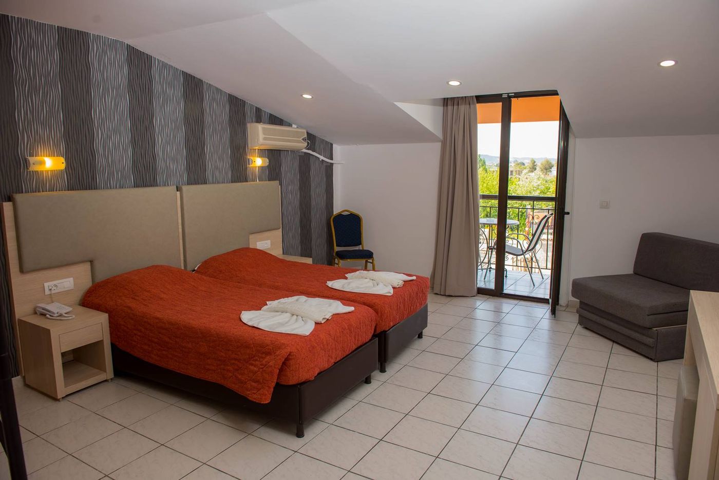 Alexander-The-Great---Laganas-Room-10