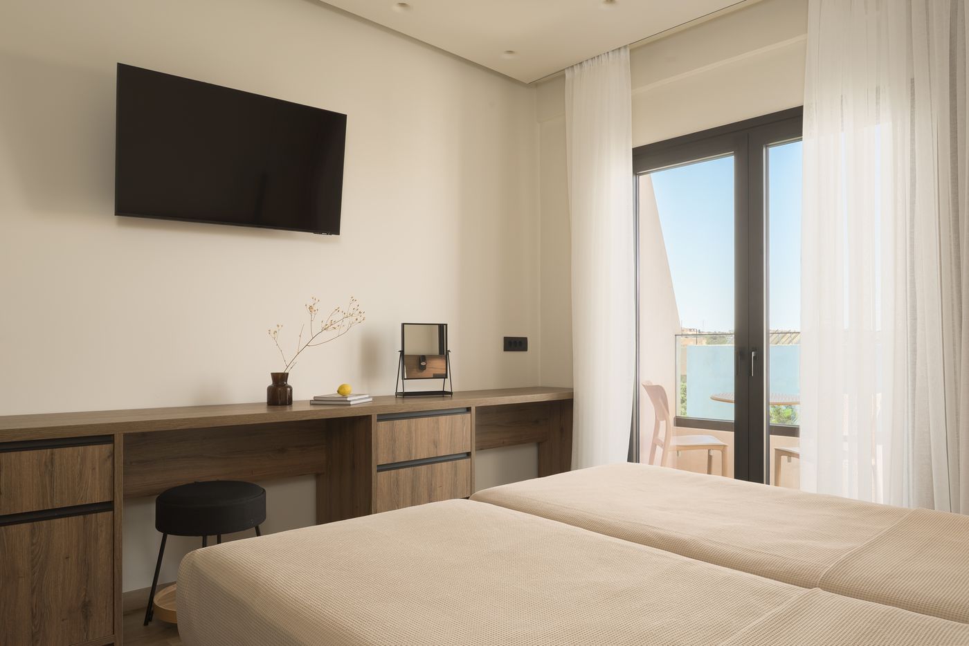 Sergios-Hotel-Room-48