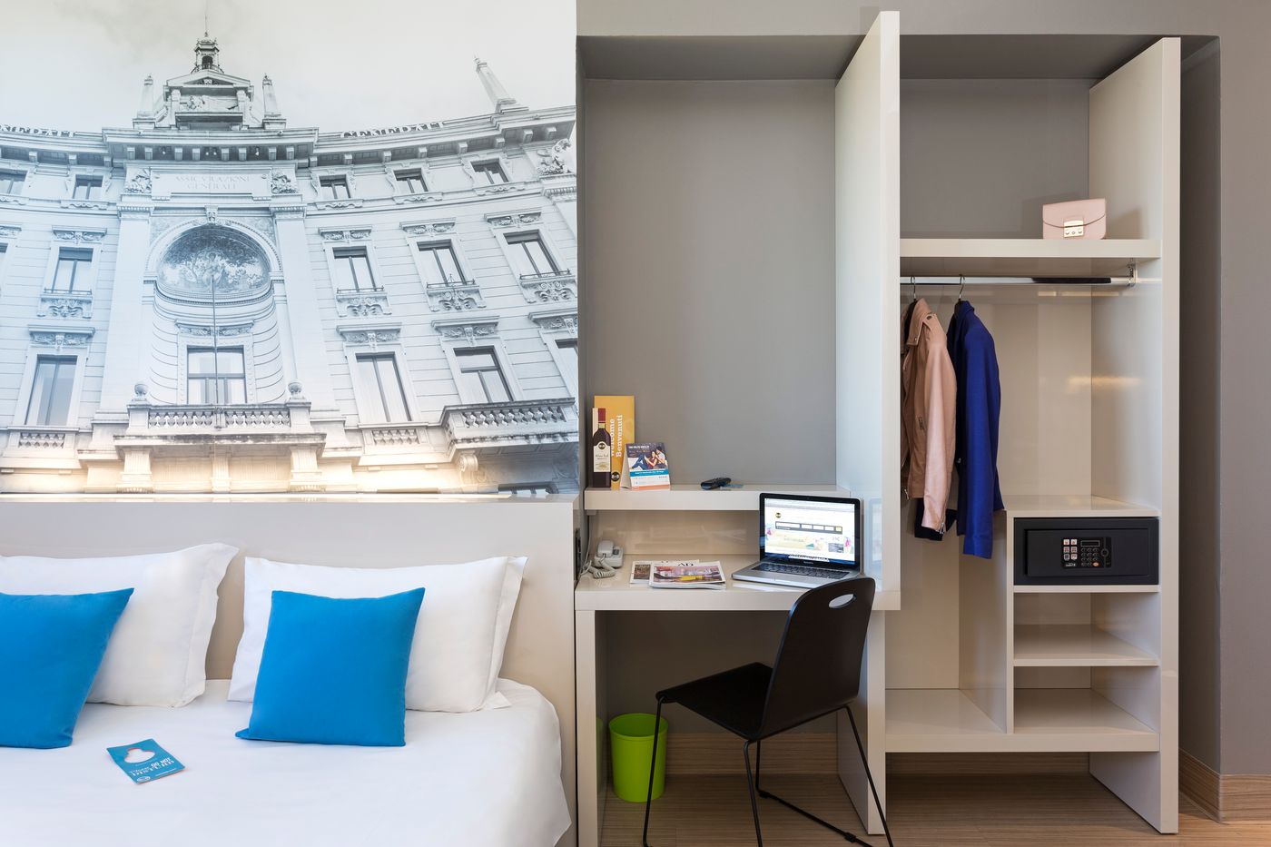 B-B-Hotel-Milano-Cenisio-Garibaldi-Room-4