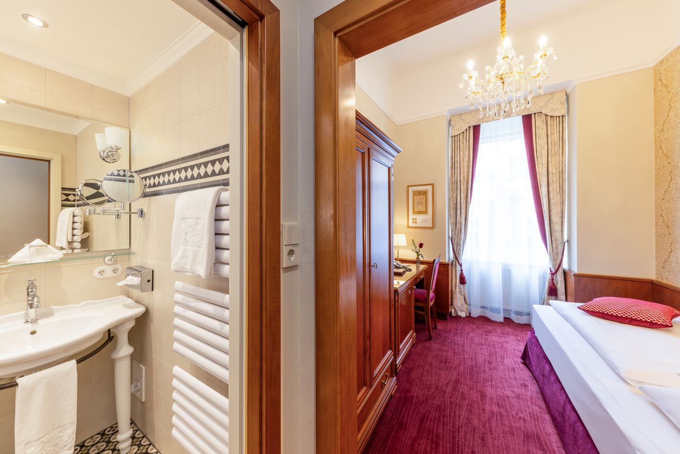 Stefanie - Austria - Vienna - Room - 9