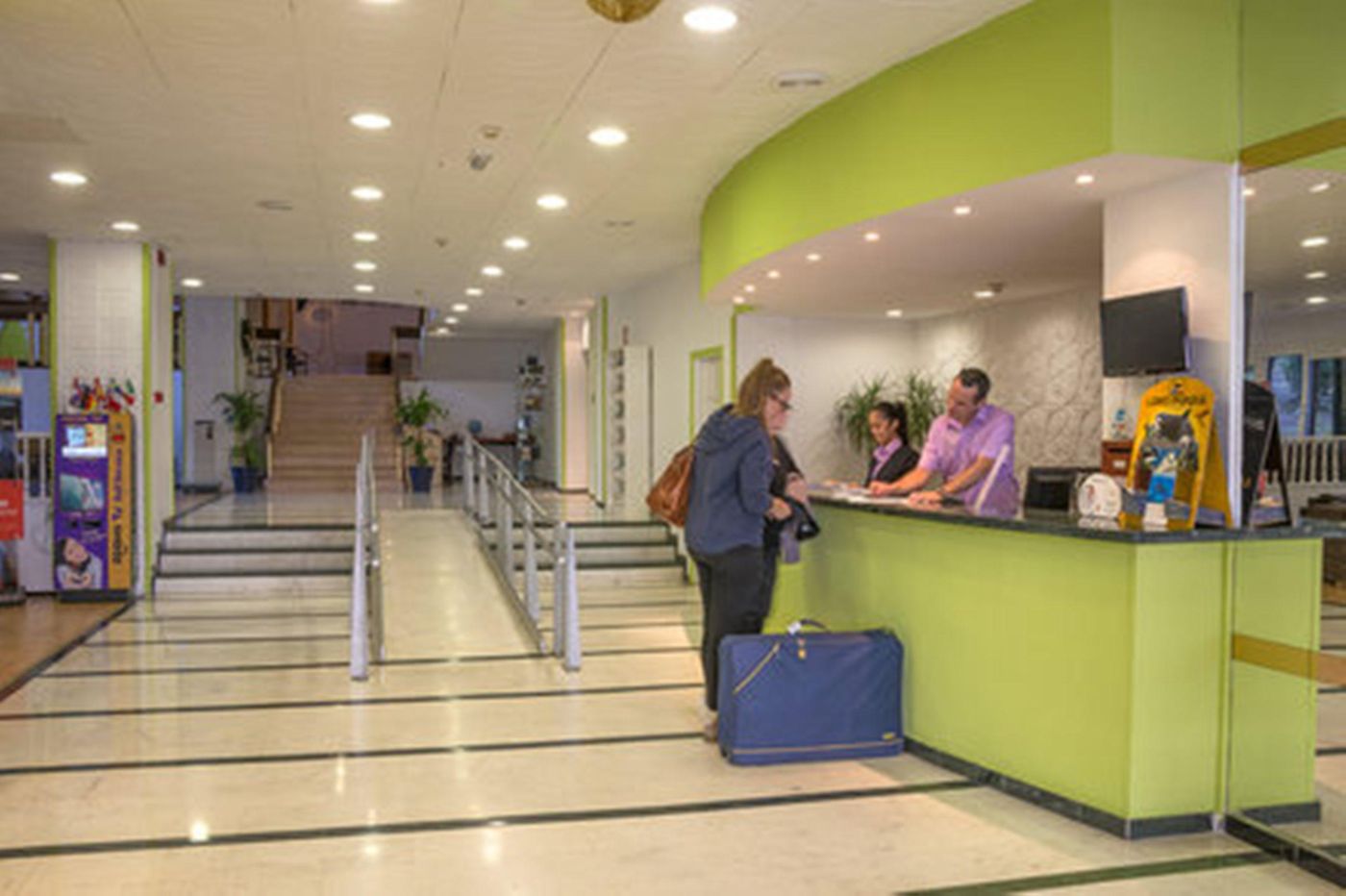 DC-Xibana-Park-Hotel-Lobby-22