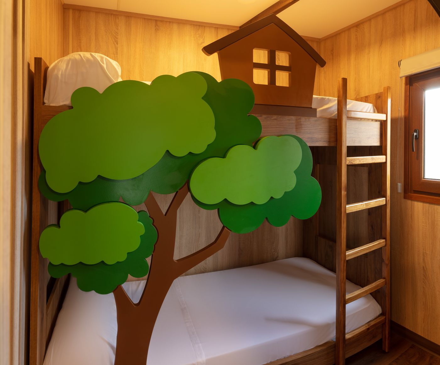 Magic-Robin-Hood-Room-41