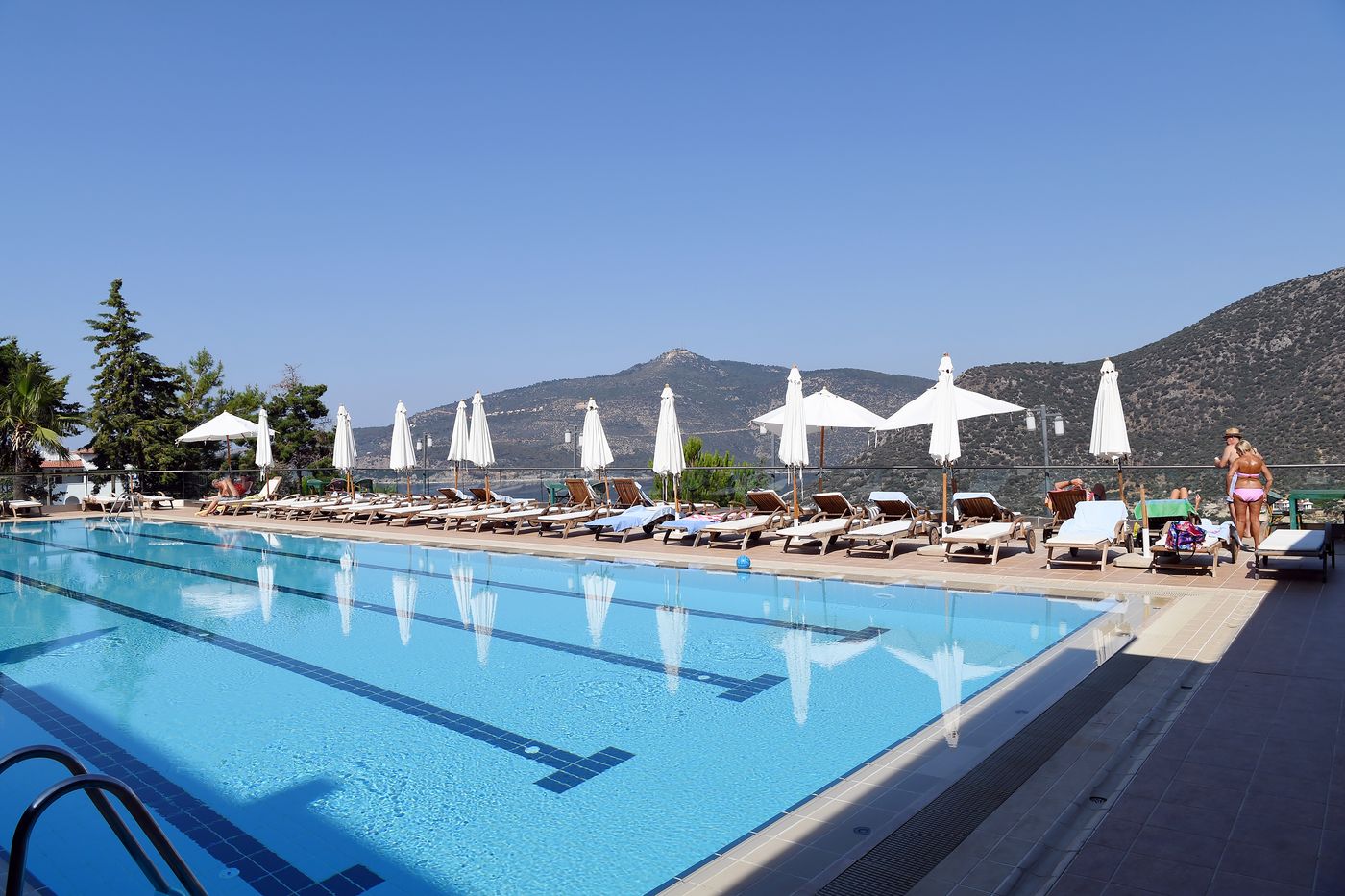 Happy-Kalkan-Pool-13