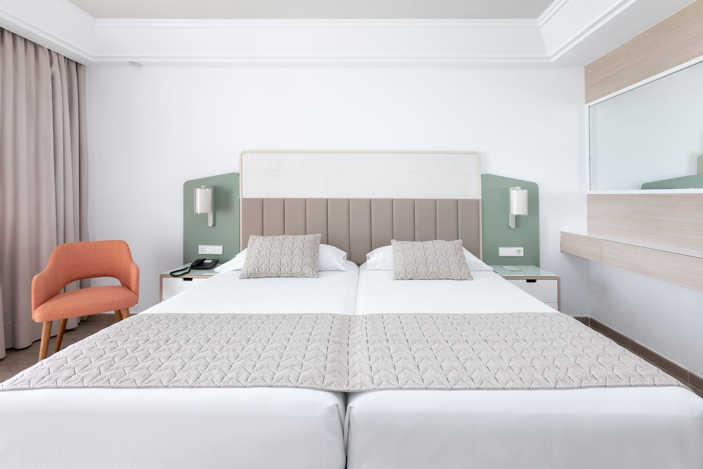 Club-Hotel-Riu-Gran-Canaria-Room-35