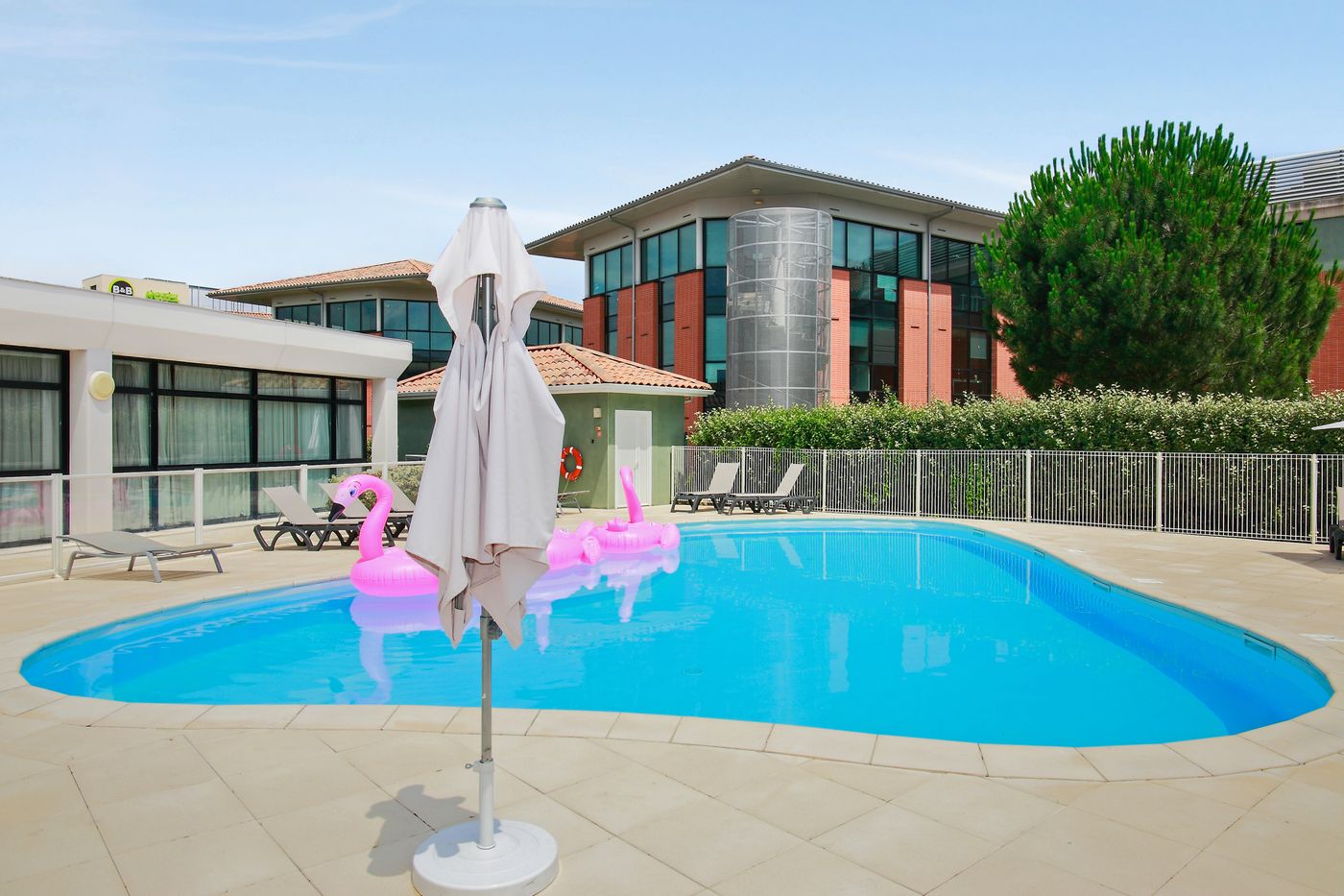 Appart' City Confort Toulouse AÚroport Purpa - France - Toulouse - Pool - 4