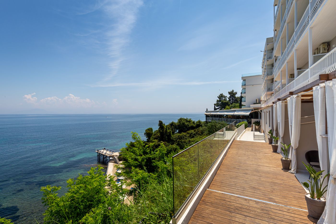 Oasis-Hotel-Terrace-55