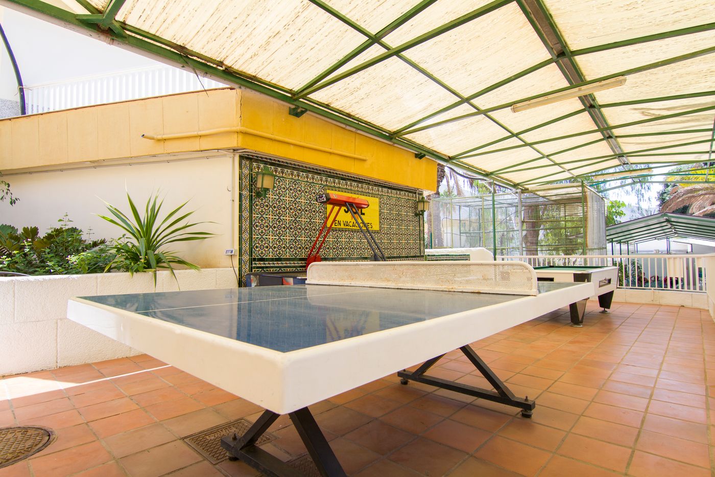 Checkin-Bungalows-Atlantida-Sports-and-Entertainment-47