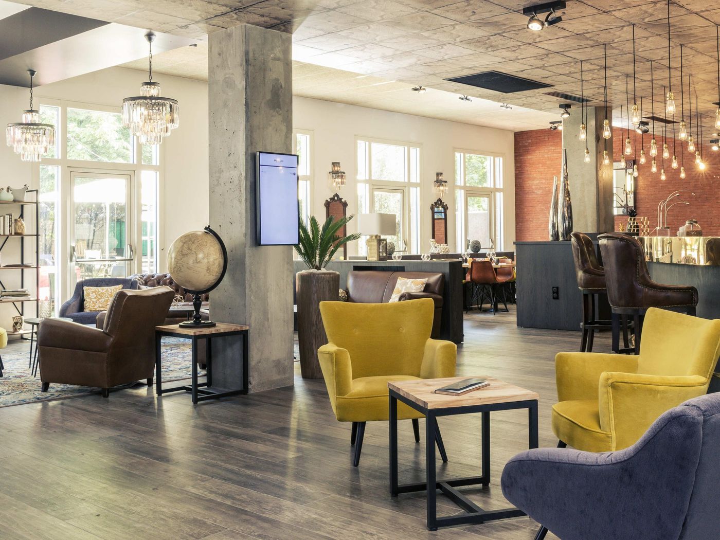 Hotel-Mercure-Paris-Porte-de-Pantin-Bar-2