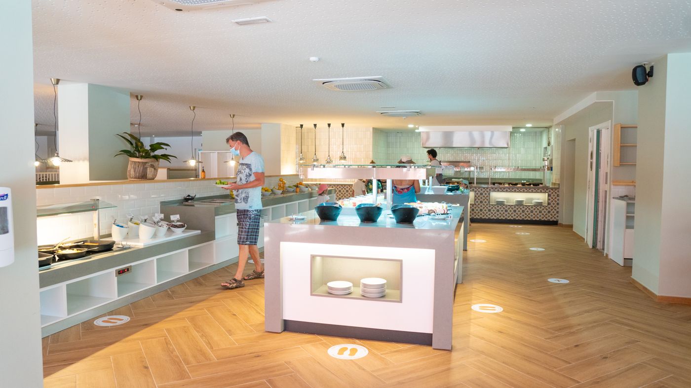 Coral-Compostela-Beach-Restaurant-75