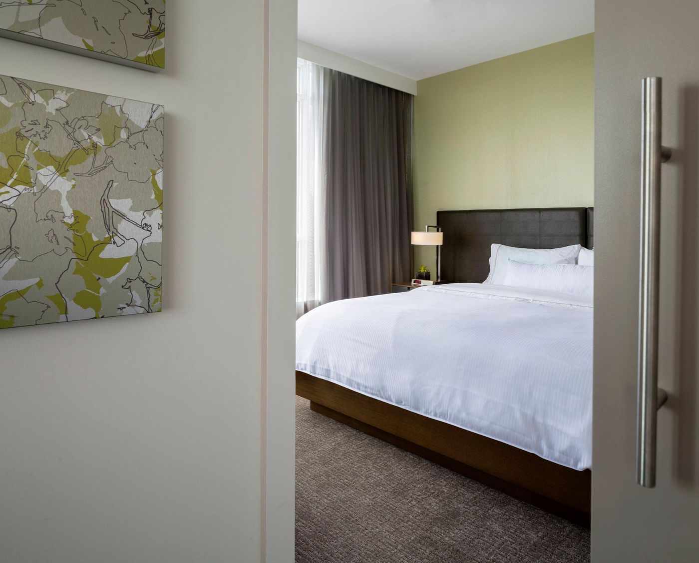 Element-Vancouver-Metrotown-Room-26